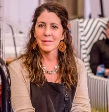 <b>Diana Wiesner </b>