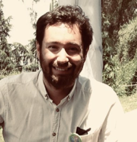 <b> Ricardo Riveros Celis </b>