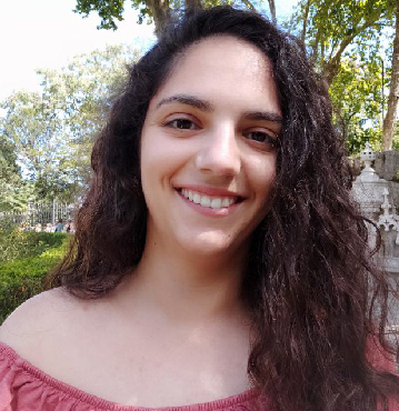 <b>Beatriz Lopes</b>